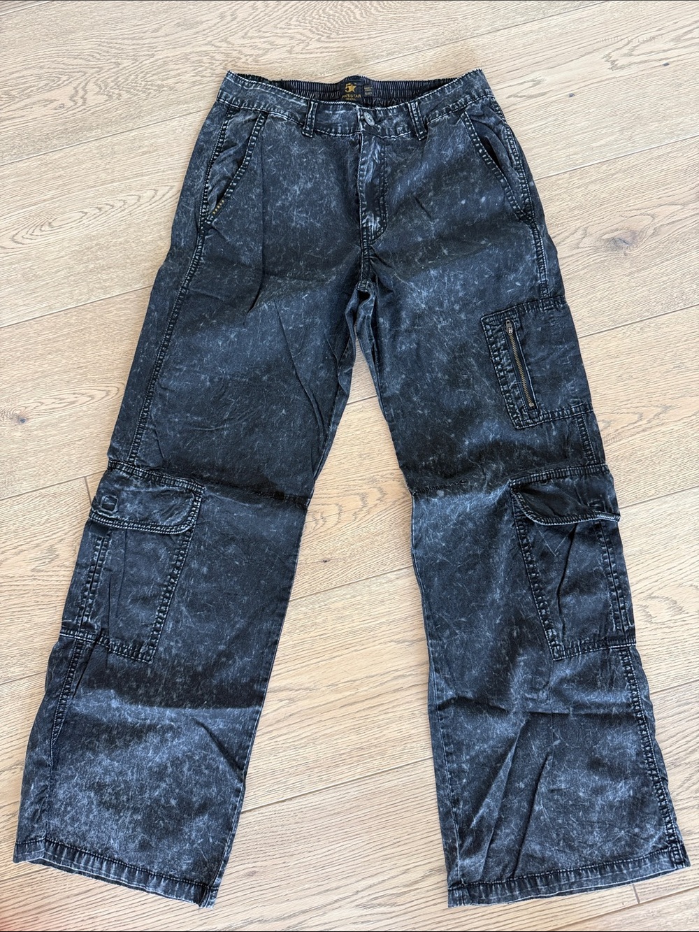 Women’s  Black Washed Cargo Pants size 5/27